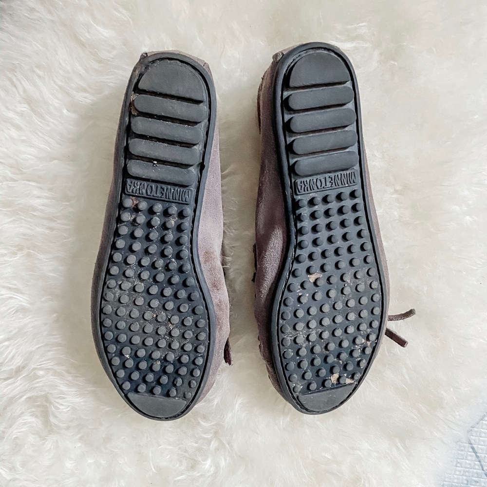 MINNETONKA Gray Moccasin - Picture 2 of 2